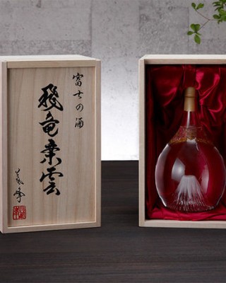 후지산 비룡승운(비료우죠우운) (900미리) 富士の酒 飛竜乗雲　純米大吟醸